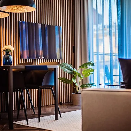 Apartment Homely Place Serce Poznania - Stary Rynek - Parking Poznan