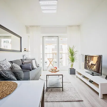 Homely Place Serce Poznania - Stary Rynek - Parking Apartment Poznan