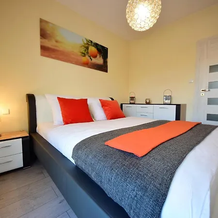 Apartamenty Homely Place Serce Poznania - Stary Rynek - Parking Apartament
