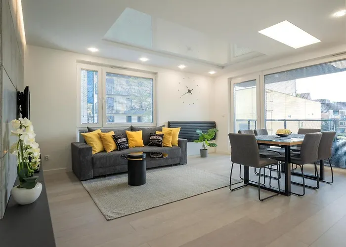 Homely Place Serce Poznania - Stary Rynek - Parking Apartment